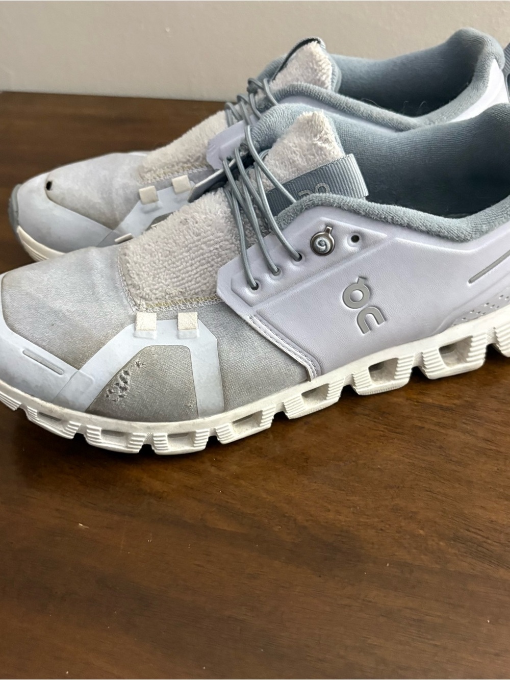 On Cloud Women’s Size 10 Purple Grey Slide Slip On Tennis Shoes Flaws